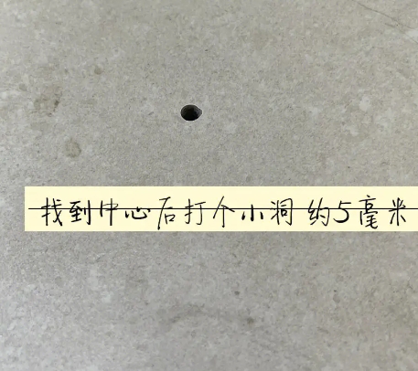 西固瓷砖空鼓维修公司专业解答在瓷砖铺贴过程中，如果砂料搅拌不均匀，将会带来以下问题